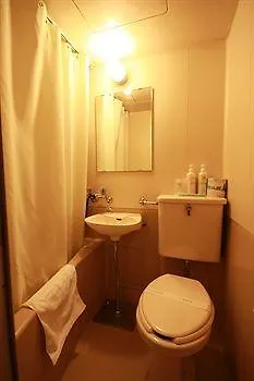 Kapsül Otel Amenity Hotel Kyoto Japonya