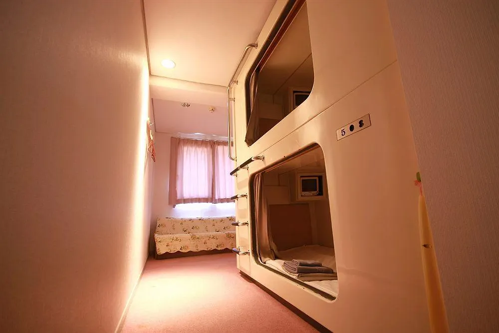 Kapsül Otel Amenity Hotel Kyoto